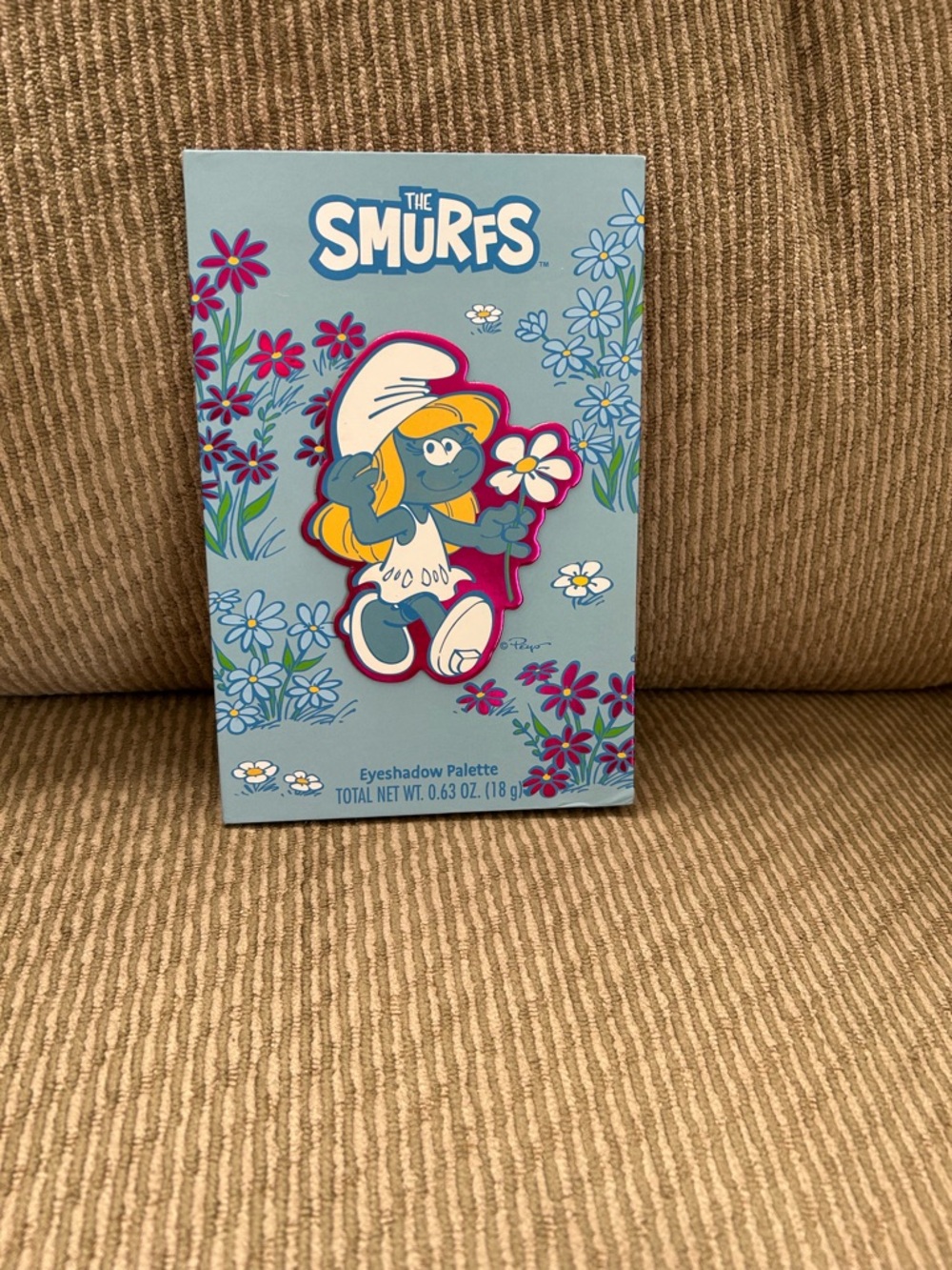 The Smurfs Smurfette NWT Eyeshadow Palette - Light Blue with Pink Accents